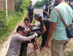 Diduga Kelelahan Seorang Kakek Tergelatak di Selokan Terselamatkan Nyawanya Atas Sigap Personil Polsek Jatiwangi