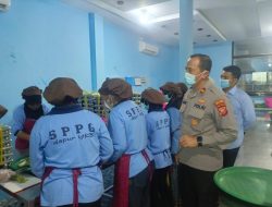 Wakapolres Majalengka dan Tim Siddokes Lakukan Pemeriksaan Food Safety di SPPG Desa Cikeusik