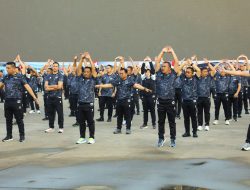 Kapolda dan Kapolres se Indonesia Olahraga Bersama Jelang Pemberian Materi Apel Kasatwil 2025