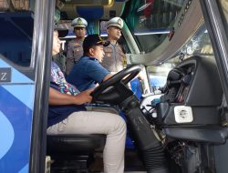 Sat Lantas Polres Majalengka Gelar Rampcheck di PO Bus BS Guvili dalam Rangka Operasi Zebra Lodaya 2025