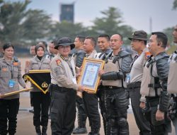 Kapolres Garut Terima Penghargaan dari Kapolri Dalam Apel Kasatwil 2025