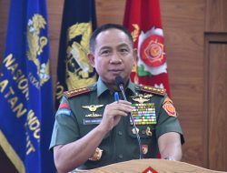 Panglima TNI Berikan Kuliah Umum kepada 111 Pasis Sesko TNI dan Resmikan Lapangan Olahraga Sesko TNI