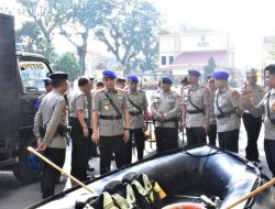 Dirpolairud Polda Jambi Dampingi Kapolda Lepas Personel Bantuan Kemanusiaan ke Sumatera Barat