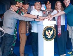 Genjot Ketahanan Pangan Nasional, Wakapolri dan Kemenko Pangan RI Tanam Jagung di Lampung Selatan.