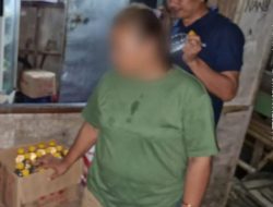 Polisi Sita 136 Botol Miras Hasil Razia Pekat