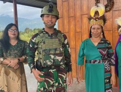 Perayaan Natal Satgas Yonif 521/DY Kegiatan Bersama di Gereja Shekinah Distrik Elelim
