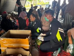 Polres Lhokseumawe Gelar Baktikes untuk Pengungsi Banjir di Blang Naleung Mameh