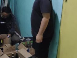 Polisi Sita 96 Botol Miras Hasil Razia Pekat