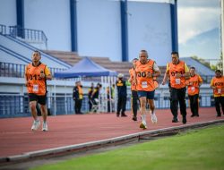 Ditengah Padatnya Persiapan Nataru, Kapolda Jabar Pimpin Kesamaptaan Jasmani di Stadion Sport Jabar Arcamanik Bandung