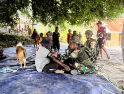Pelayanan Kesehatan Gratis Satgas Yonif 521/DY Menyambut hari Natal di Distrik Kelila