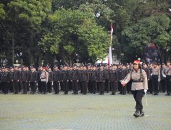Peringatan Hari Ibu, Polwan Tampil Sebagai Komandan Upacara di Polda Jabar