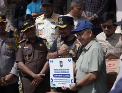 Dari Aceh Tamiang, Mendagri Bertolak ke Aceh Timur Serahkan Bantuan