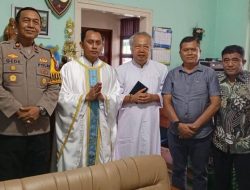 Tebar Damai Natal Kompol I Gede Suartika Sapa Umat Katolik di Bondowoso