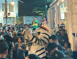 Polda Jabar Hadirkan Maskot Lantas, Ciptakan Suasana Humanis dan Menghibur di Malam Pergantian Tahun Baru