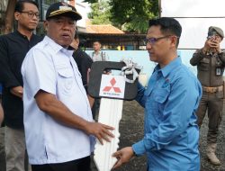 DLH Majalengka Perkuat Layanan Kebersihan, Bupati Serahkan Truk Sampah Baru.