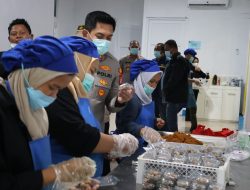 Pastikan MBG Higienis, Kapolresta Bandara Soetta Cek Dapur SPPG Rawa Burung.