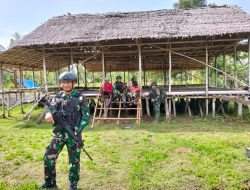 Satgas Pamtas Kewilayahan Yonif 410 Alugoro Laksanakan Komsos di Kampung Sanguwar