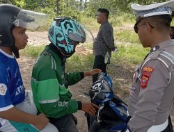 Sat Lantas Polres Majalengka Sosialisasikan ETLE Mobile Handheld kepada Pengemudi Ojek Online