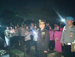 Kabid Humas Polda Jabar Sampaikan Duka Cita atas Gugurnya Bhabinkamtibmas Polsek Cisarua Ipda (Anumerta) Hendra Kurniawan