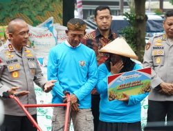 Petani Dapat Umroh Gratis dari Kapolda Jabar, “Haturnuhun Bapak Kapolda