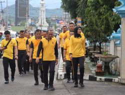 Kapolres Majalengka Laksanakan Patroli Jalan Kaki Usai Senam Pagi, Perkuat Kesehatan dan Kedekatan dengan Warga