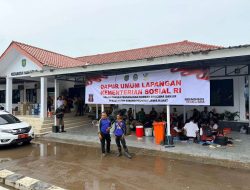 Kemensos Salurkan Ribuan Paket Bantuan Logistik untuk Korban Banjir Subang