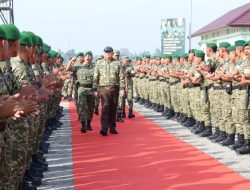 Pangdam l/BB dampingi Menteri Pertahanan RI Tinjau Markas Yonif TP 852/ABY di Kabupaten Deli Serdang.