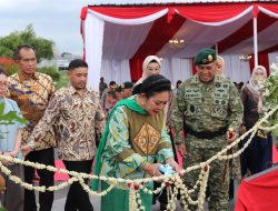 Pangdivif 2 Kostrad Resmikan Patung H.M. Soeharto di Brigif 6/TSB