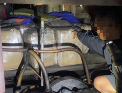 TNI AL Gagalkan Kapal Penyelundup Balpress Hingga Rokok Ilegal di Perairan Pulau Sanglar Tanjung Balai Karimun