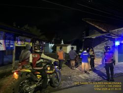 Aksi Humanis Polisi Majalengka: Ikut “Obrog-Obrog” Bangunkan Sahur Sambil Jaga Keamanan Warga