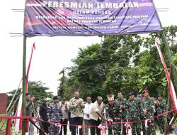 Perkuat Konektivitas dan Pemberdayaan Wilayah, TNI AL Resmikan Jembatan di Bonggo