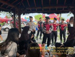 Pantau Arus Mudik Pagi Hari, Sat Samapta Polres Majalengka Sapa Pemudik di Rest Area KM 166 Tol Cipali
