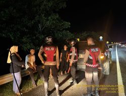 Pantau Arus Mudik Dini Hari, Sat Samapta Polres Majalengka Pastikan Kelancaran One Way di Jalur A Tol Cipali