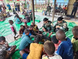 Jumat Berkah di Tanah Asmat: Satgas Yonif 123/Rajawali Gelar Komsos dan Makan Bersama Warga Kampung Binam