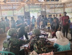 Satgas Pamtas Yonif 123/Rajawali Gelar Patroli & Bagi Kelambu Anti Nyamuk ke 3 Kampung di Wilayah Pos Haju