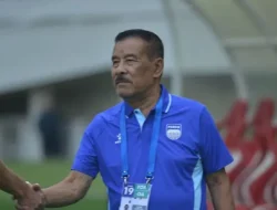 Umuh Muchtar: Persib Dirugikan Wasit, Kenapa VAR Tidak Dipakai?