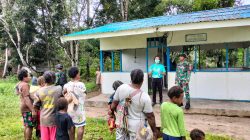 Satgas Yonif 123/Rajawali Bersama Puskesmas Wonggi Gelar Penyuluhan Kesehatan, Warga Antusias