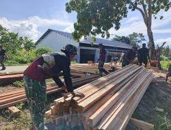 Progres TMMD ke-128 Kodim 1801/Manokwari: Satgas Fokus Selesaikan Pembuatan Kusen dan Pondasi Rumah Warga