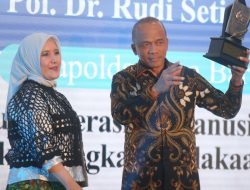 Kapolda Jabar Terima Penghargaan Bergengsi Kategori Institusi Operasi Kemanusiaan Lebaran 2026, Tekan Laka Lantas dan Kriminalitas