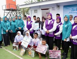 Ketum Posyandu Tri Tito Karnavian Dorong Pemulihan Warga Huntara Aceh Utara Lewat Bantuan Sosial dan Senam Sehat