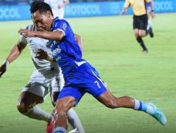Bermain di Kandang Lawan, Persib Raih Kemenangan 4-2