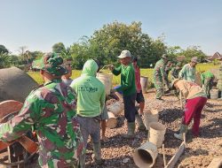 Libur Tanggal Merah Jadi Ajang Gotong Royong, Warga Kauman dan Satgas TMMD Kebut Pengecoran Jalan