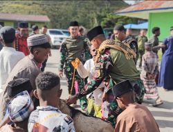 Merajut Kebersamaan di Hari Raya Idul Adha 1447 H, Satgas Yonif 521/DY Rayakan Momen Penuh Hikmah di Masjid Al Aqsa dan Serahkan Hewan Kurban Bersama Warga Distrik Walesi