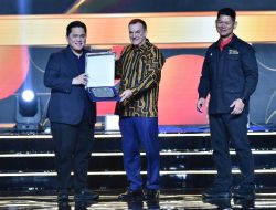 Majukan Olahraga Indonesia, Menpora Erick Dapat Penghargaan dari President UTS dan AIMS Stephan Fox