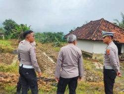 Anggota Satlantas Polres Majalengka Laksanakan Pengecekan Lahan Tanam Jagung sebagai Dukungan Ketahanan Pangan