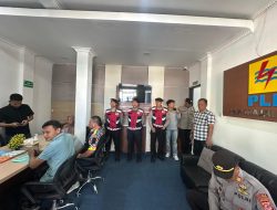 Kawal Penyampaian Aspirasi Warga Kertajati, Sat Samapta Polres Majalengka dan Polsek Kertajati Amankan Jalannya Audiensi di Kantor PLN