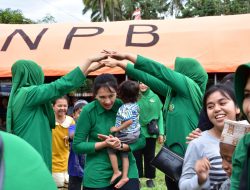 Sentuhan Kasih Persit: Ny. Dewi Binsar Kunjungi Korban Gempa dan Salurkan Bantuan