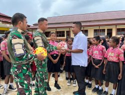 Satgas Yonif 410/Alugoro Rehabilitasi SD Inpres Stenkool 3, Wujud Nyata Kepedulian TNI terhadap Pendidikan di Papua