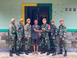 Satgas Pamtas RI-MALAYSIA Yonarmed 19/Bogani Terima Penyerahan Senjata Api Dari Warga Perbatasan di Kab.Sambas